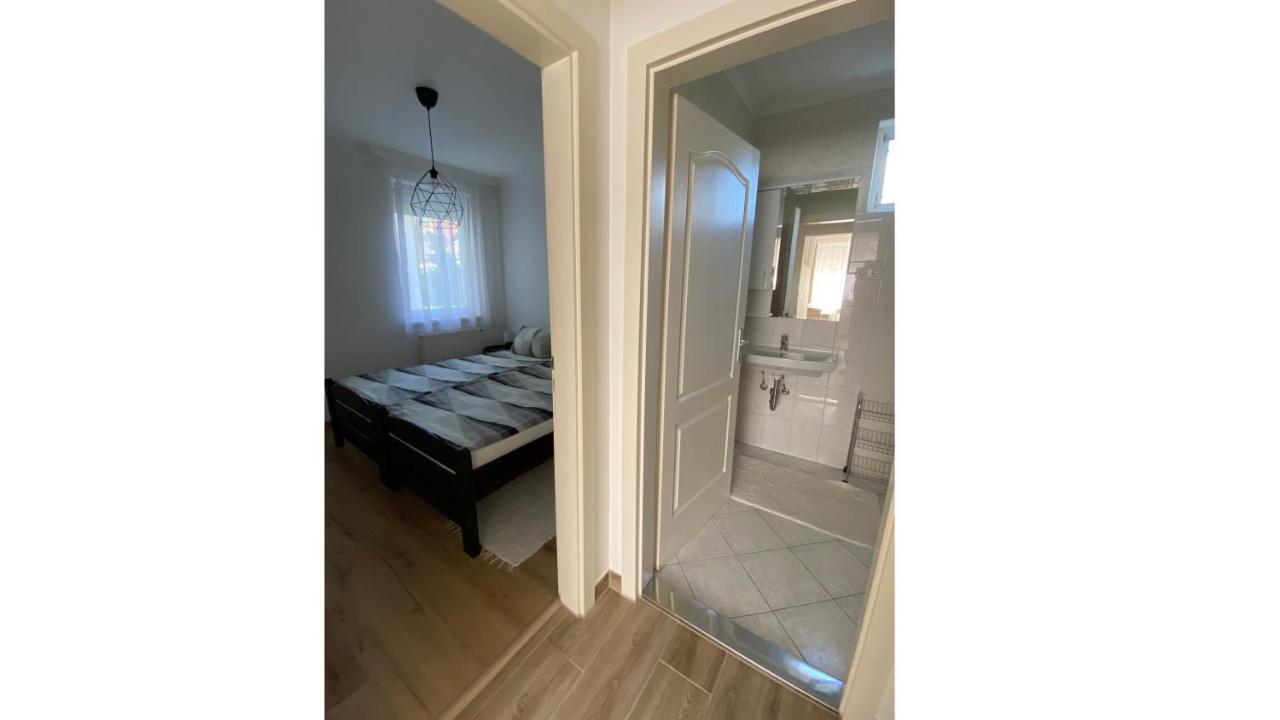 Andrea Apartmanok 2 Hajdúszoboszló Екстериор снимка