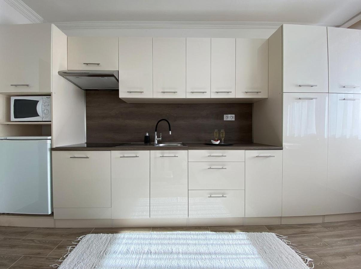 Andrea Apartmanok 2 Hajdúszoboszló Екстериор снимка